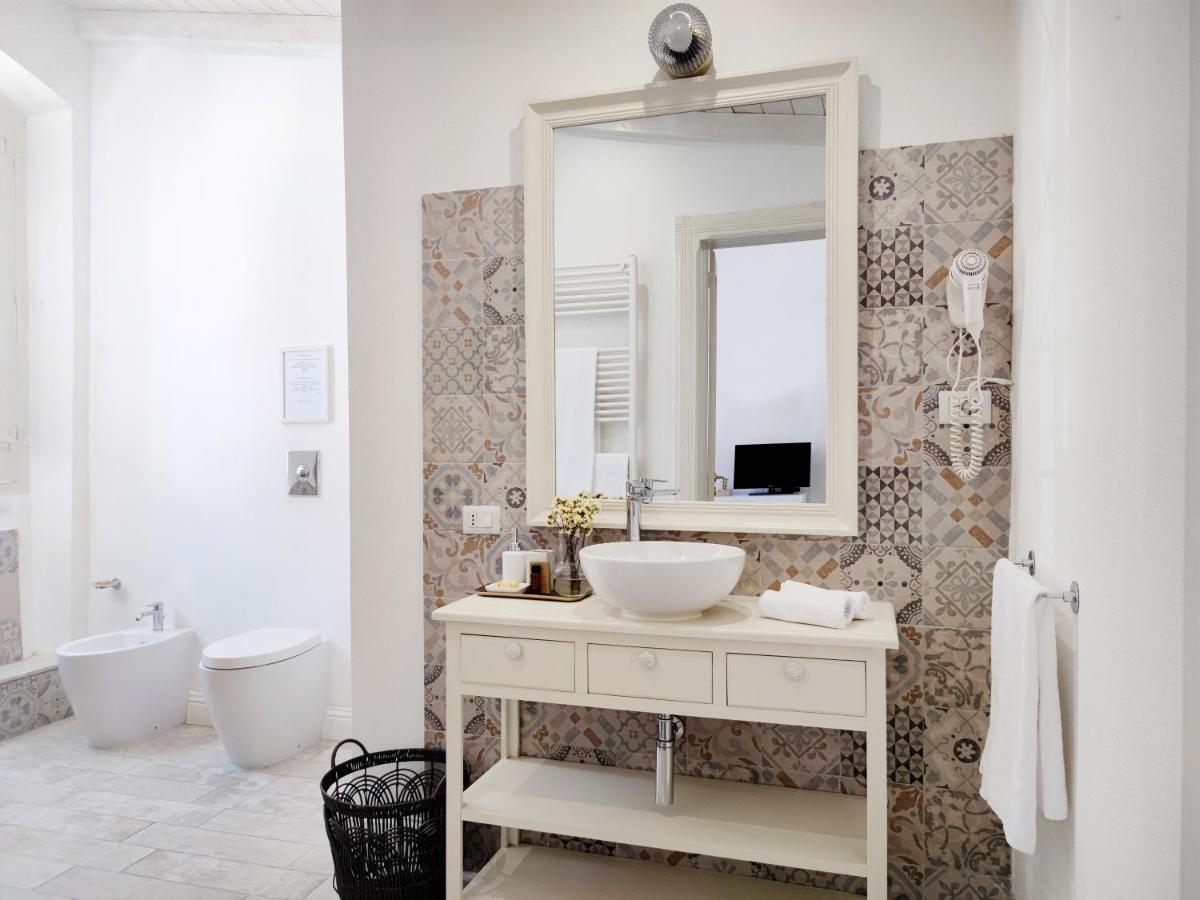 Hibiscus Comfort Stay Quartu SantʼElena Esterno foto